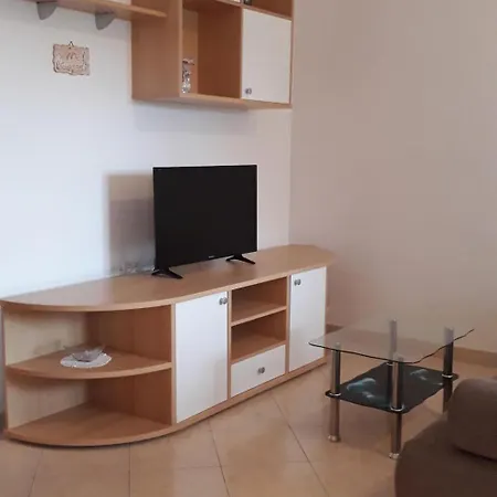 In Pula- Kroatien Mit Hohen Gaestebewertungen By Interhome شقة *