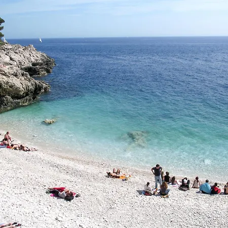In Pula- Kroatien Mit Hohen Gaestebewertungen By Interhome شقة