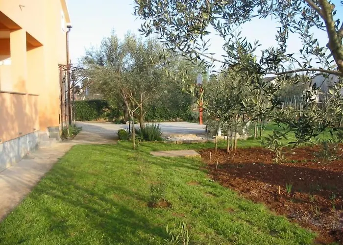 In Pula- Kroatien Mit Hohen Gaestebewertungen By Interhome * Пула