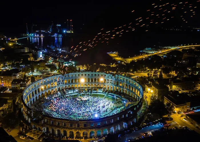 In Pula- Kroatien Mit Hohen Gaestebewertungen By Interhome Apartmán Pula