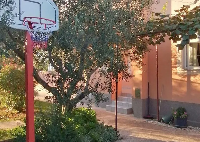 Lägenhet In Pula- Kroatien Mit Hohen Gaestebewertungen By Interhome *