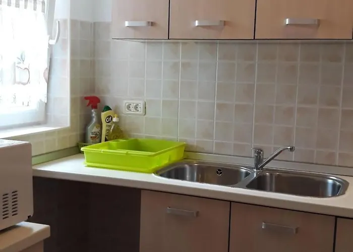 In Pula- Kroatien Mit Hohen Gaestebewertungen By Interhome Lägenhet *