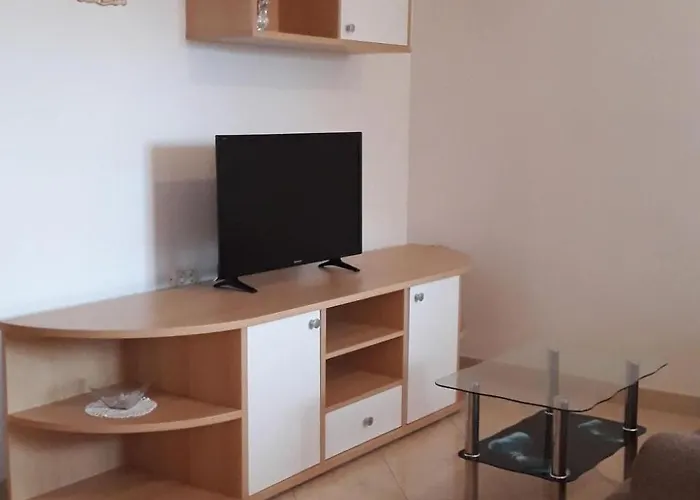 In Pula- Kroatien Mit Hohen Gaestebewertungen By Interhome Apartament *